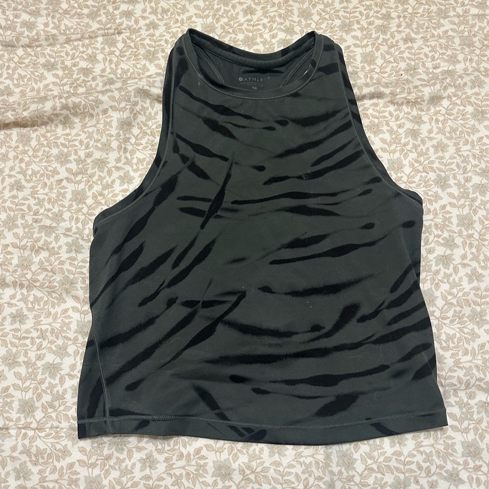 Athleta crop top